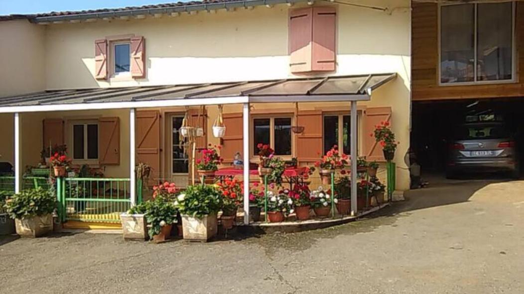 Gite A La Ferme Montesquieu-Avantes Екстериор снимка